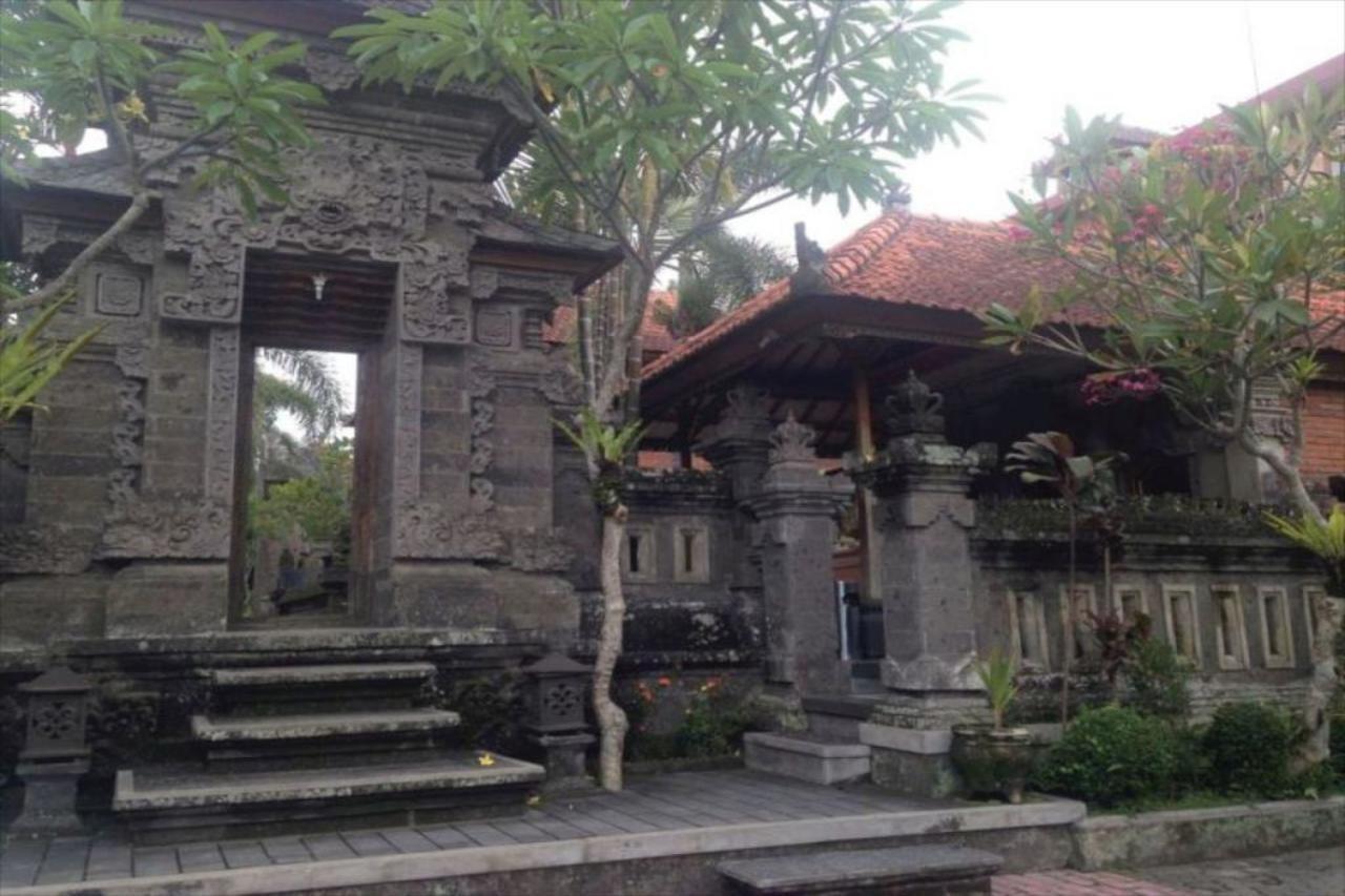 Dewa Bharata Bungalows Ubud Exterior photo