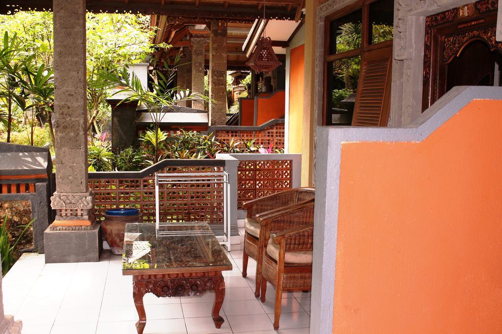 Dewa Bharata Bungalows Ubud Exterior photo